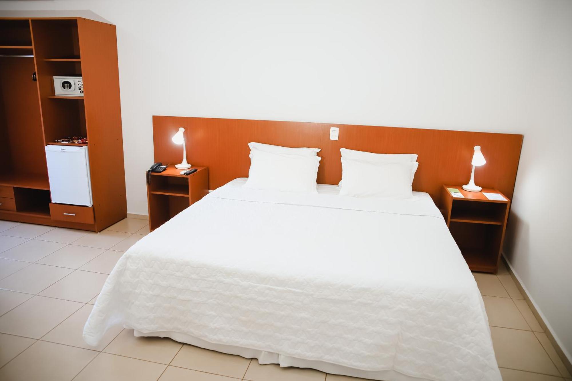 Hotel Agua Das Araras Paraguaçu Paulista Szoba fotó
