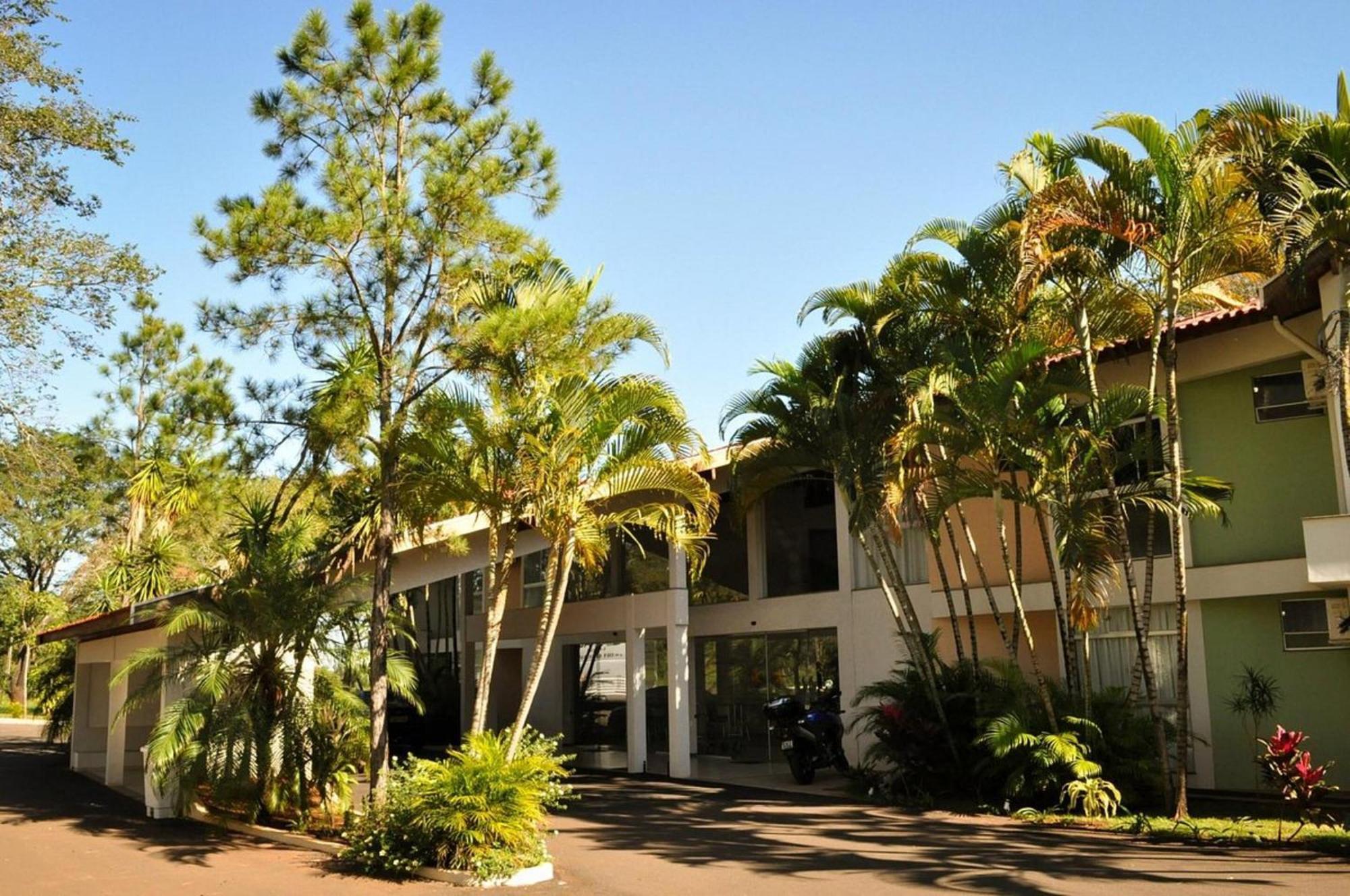 Hotel Agua Das Araras Paraguaçu Paulista Kültér fotó