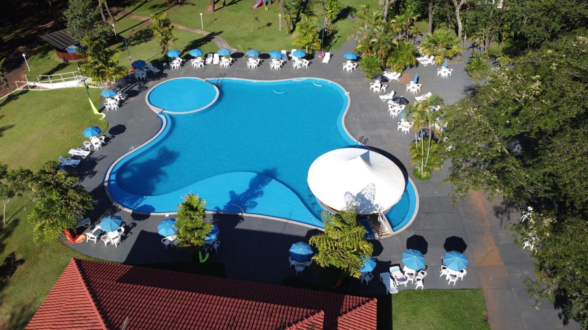 Hotel Agua Das Araras Paraguaçu Paulista Kültér fotó